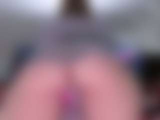 Live cam show with Violet Fugazzi - Blonde Hair on Uber Horny