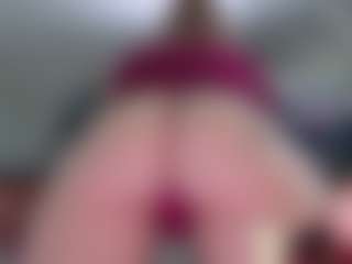 Live cam show with Violet Fugazzi - BBW Young Adult on Strip Flash - Live Sex Shows