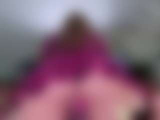 Live cam show with Violet Fugazzi - Interactivetoy on Dare Cams
