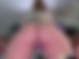 Live cam show with Violet Fugazzi - Queen on SpankPalCams