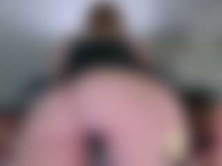 Violet Fugazzi MILF webcam performer live streaming