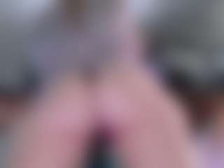 Live cam show with Violet Fugazzi - Gamer Blonde Hair on slutload