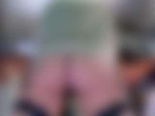 Live cam show with Violet Fugazzi - Blonde Hair on CamwithHer