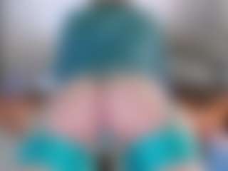 Live cam show with Violet Fugazzi - Canadian on AdultVida.com | canada