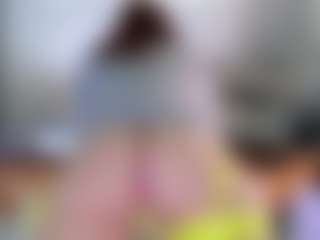 Live cam show with Violet Fugazzi - Worship on Dare Cams