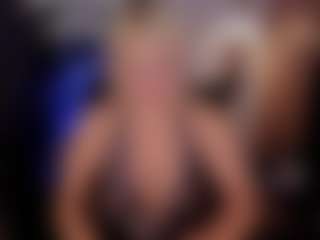 YolandaKiss's Live Sex Cam Show