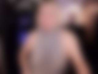 Live cam show with YolandaKiss - Amateur on TeamSkeetLive