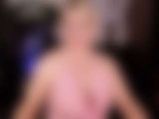 Live cam show with YolandaKiss - Gray Eyes on AdultVida.com
