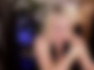 Live cam show with YolandaKiss - Lush Mature on realtime-chat