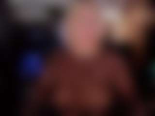 Live cam show with YolandaKiss - Cumface on dropp.cam