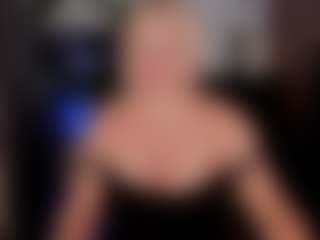 Live cam show with YolandaKiss - Blonde Hair on livesuperchat.net