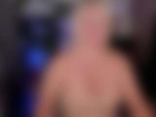 Live cam show with YolandaKiss - Cumface on CamClone