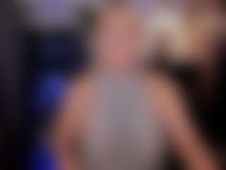 Live cam show with YolandaKiss - Middle Aged on Dolls Live