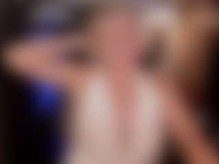 Live cam show with YolandaKiss - Gray Eyes on Camsoda