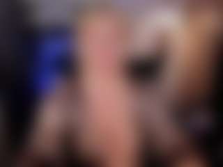 Live cam show with YolandaKiss - Blonde Hair on hornycams.live