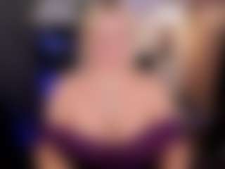 YolandaKiss's Live Sex Cam Show