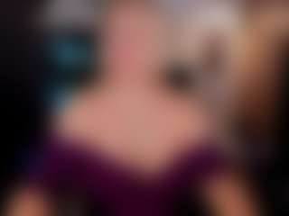 Live cam show with YolandaKiss - White Mature on crypto-cams