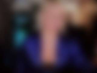 Live cam show with YolandaKiss - Blonde Hair Middle Aged on Camsoda
