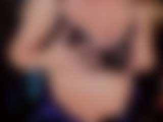 Show live cam dengan YolandaKiss - Flashing di Camsoda