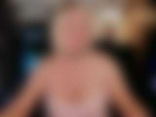 Live cam show with YolandaKiss - Mature on Camsoda