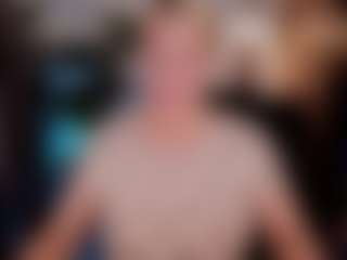Live cam show with YolandaKiss - Roleplay on CamClone