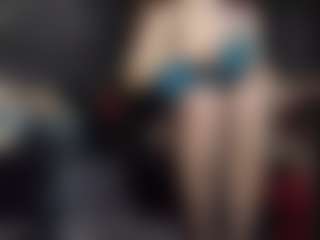 Live cam show with GoddessDarsy - Bedroom Brown Hair on Camsoda