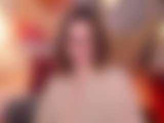Live cam show with JaneGraceful - Oil on chickslive.net