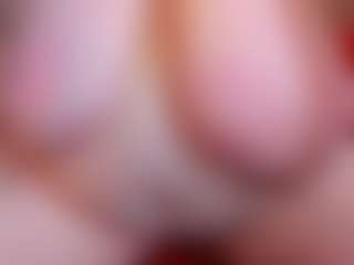 Live cam show with KellyPerfect - Spy on milfzrlive.com