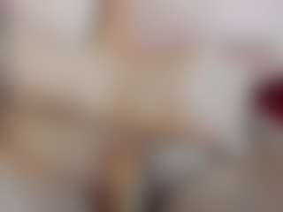Live cam show with KellyPerfect - Brown Hair on Camsoda