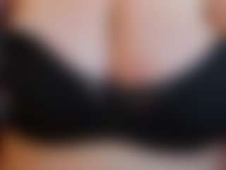 Live cam show with KellyPerfect - Spy on Camsoda Late Night
