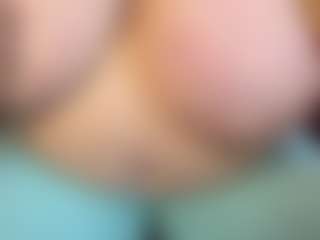 Live cam show with KellyPerfect - Hairy Pussy on TeamSkeetLive