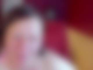 Live cam show with KellyPerfect - Spy on Camsoda