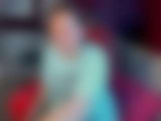 Live cam show with KellyPerfect - Spy on googirlz
