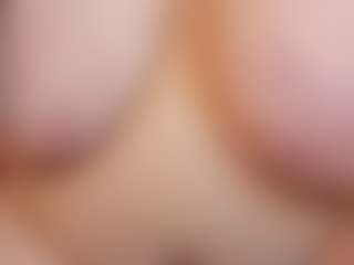 Live cam show with KellyPerfect - Spy Brown Hair on Uber Horny