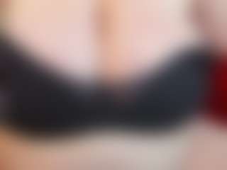 Live cam show with KellyPerfect - Mature on xDating