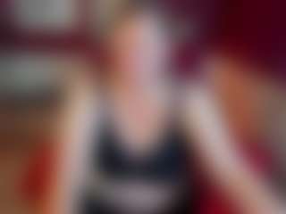 Live cam show with KellyPerfect - Butt Plug on Dare Cams