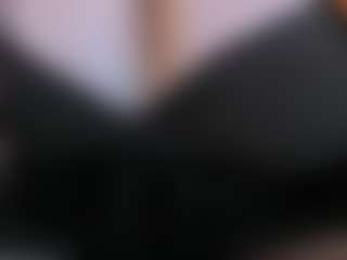 Live cam show with KellyPerfect - Smoke on Camsoda