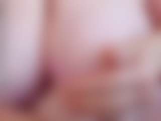 Live cam show with KellyPerfect - Public Mature on Pornisteam.com