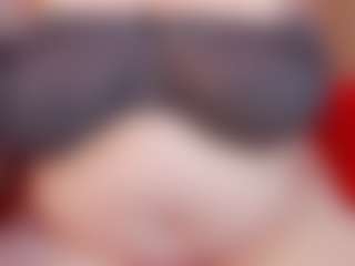 Live cam show with KellyPerfect - Spy on Camsoda