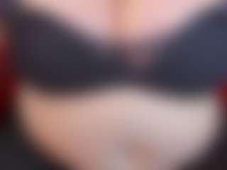 Live cam show with KellyPerfect - Spy Brown Hair on TeamSkeetLive