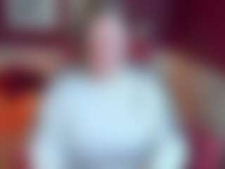 Live cam show with KellyPerfect - Spy on Camsoda