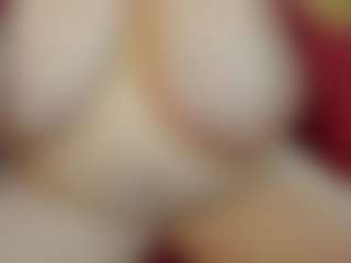 Live cam show with KellyPerfect - Butt Plug on Camming Site