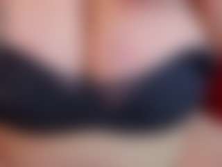 Live cam show with KellyPerfect - Tittyfuck on Camsoda