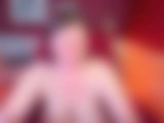 Live cam show with KellyPerfect - Tittyfuck on instabang
