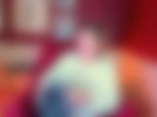 Live cam show with KellyPerfect - Tittyfuck on LiveSexCams6