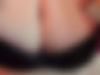 Live cam show with KellyPerfect - Hairy Pussy on hrnylive.com