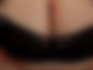 Live cam show with KellyPerfect - Hairy Pussy on StripNow