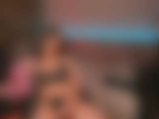 Live cam show with KylieMellow - Mistress on hotwifechat.live