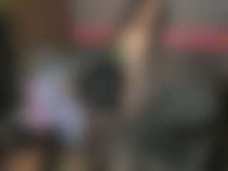 Live cam show with KylieMellow - Highheels on Latina Girls