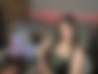 Live cam show with KylieMellow - Cei on camtv